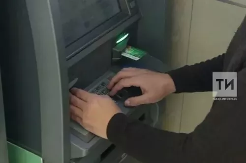Мошенники удаленно дублируют банковские карты через систему NFC