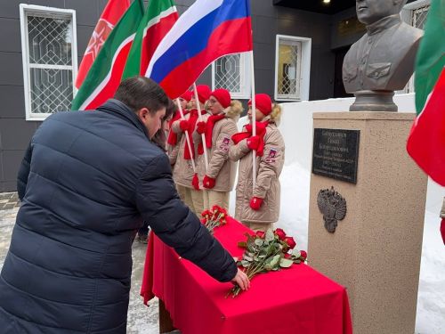 В Менделеевске почтили память знаменитого земляка, Первого прокурора ТАССР Гимаза Богаутдинова