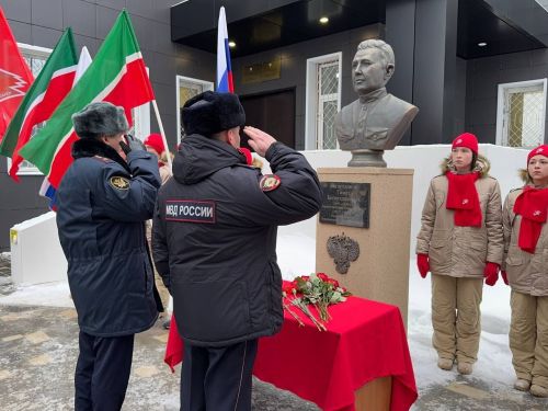 В Менделеевске почтили память знаменитого земляка, Первого прокурора ТАССР Гимаза Богаутдинова