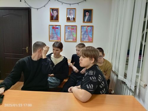 В Центре Форпост Менделеевского района провели квиз-игру «Блокадный Ленинград»
