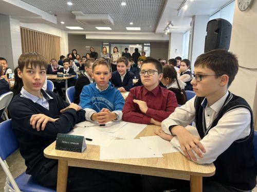 В ЦДЮК «Менделеевская долина» проходит ежегодный математический турнир «Знатоки»