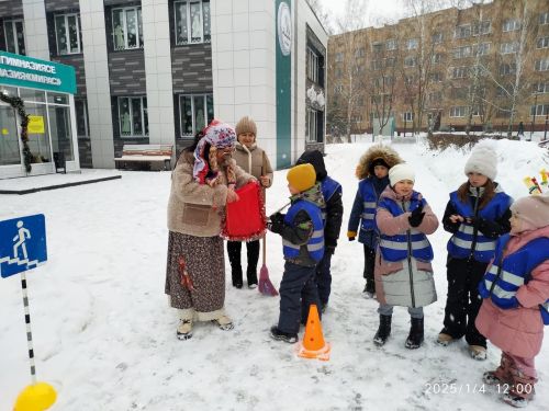 Зимние игры на свежем воздухе в гимназии «Мирас» для профилактики дорожного травматизма