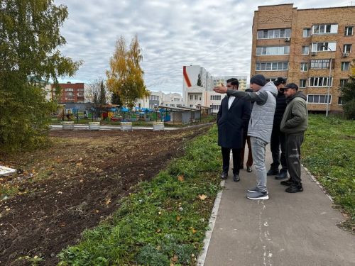 В Менделеевске продолжается строительство велодорожек