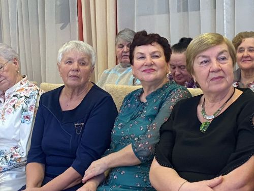 Стал известен план мероприятий в Менделеевске в декаду пожилых людей