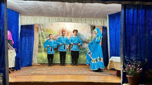 В заключительный день Декады пожилых людей в Татарско-Текашевском сельском клубе состоялось открытие клубного творческого сезона
