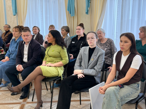 В Менделеевске проложили «Тропинку к сердцу»: открылась художественная выставка Ольги Фадеевой