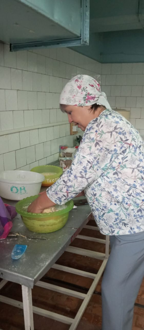 Жители Татарско-Челнинского сельского поселения поддержали военнослужащих СВО традиционным угощением