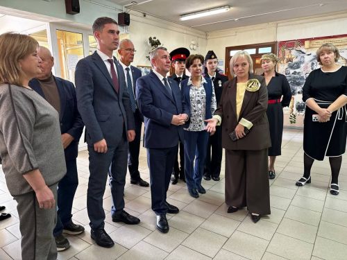 Депутат Государственной Думы Анатолий Петрович Иванов посетил Менделеевск с рабочим визитом