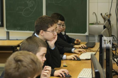 Вассерман выступил против переноса начала школьных уроков на 9 утра
