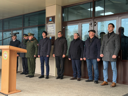 Более 20 тонн гуманитарного груза отправили из Менделеевска бойцам СВО