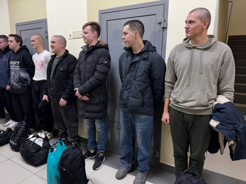 В Менделеевске состоялись проводы призывников в воинские части