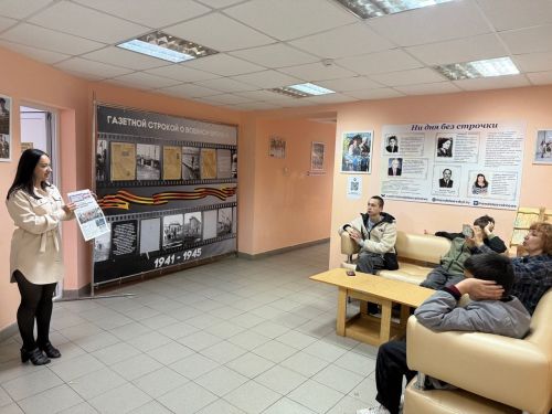 В гостях у журналистов: воспитанники приюта «Камские зори» Менделеевска заглянули в мир новостей