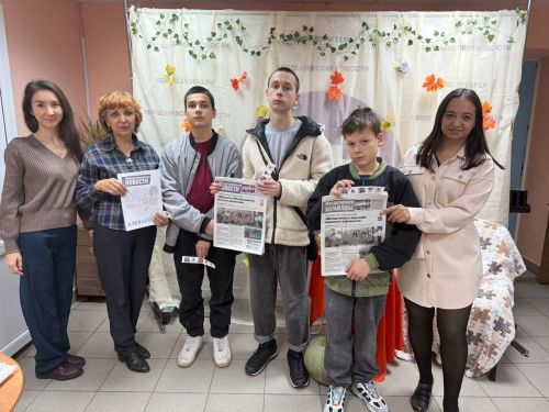 В гостях у журналистов: воспитанники приюта «Камские зори» Менделеевска заглянули в мир новостей