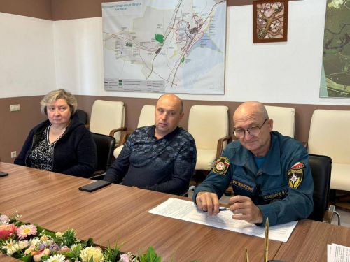 Вопросы эвакуации населения обсудили в администрации Менделеевского района