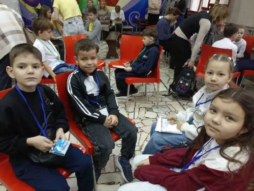Юные интеллектуалы из Менделеевска завоевали призовые места на республиканском турнире «УМНИКУМ»
