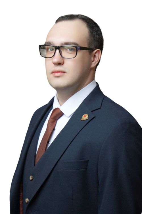 Учитель физики первой школы Менделеевска Никита Гудовский награжден благодарственным письмом главы района