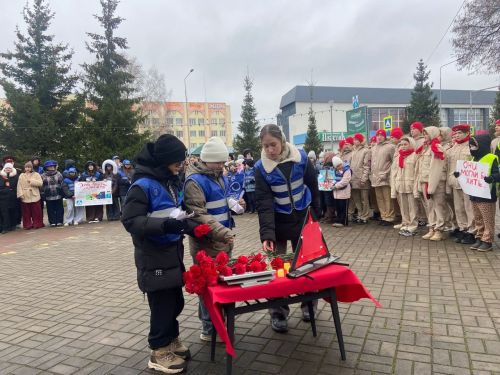 В Менделеевске почтили память жертв ДТП