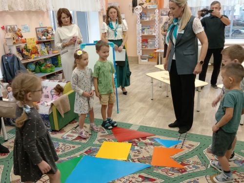 Менделеевские педагоги осваивали «головоломки» для инновационного мышления