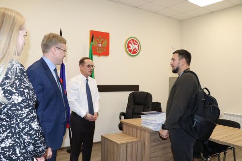 Победитель «Батырлар. Герои Татарстана» изучает судебную систему: второй этап стажировки пройден
