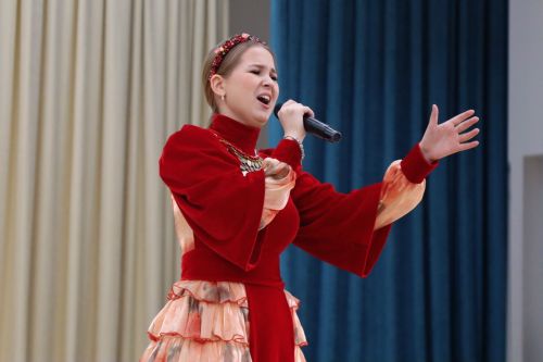 Яна Шалаумова прославила малую родину на конкурсе «Рождественская звезда»