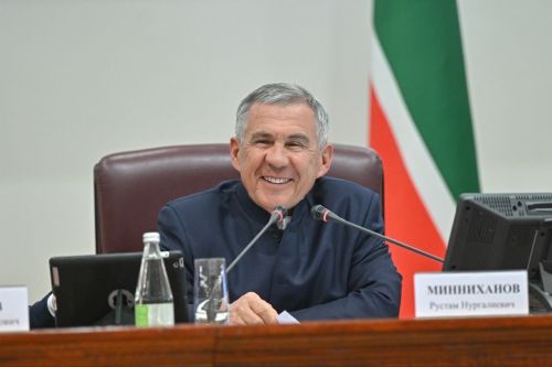 Глава Менделеевского района Роберт Искандаров сделает «подарок-сюрприз»