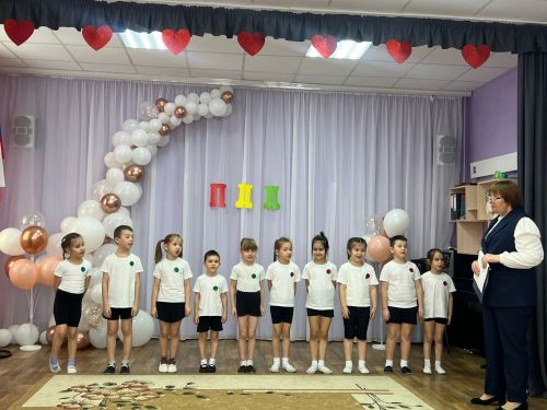В Менделеевске дошкольники в игровой форме изучили ПДД