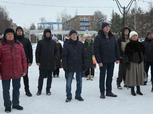 Гуманитарная помощь из Менделеевска: новогодний груз для бойцов отправился в зону СВО