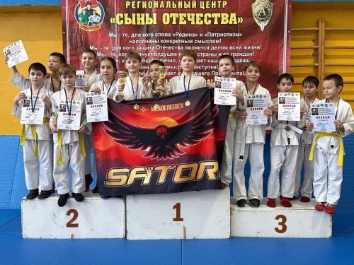 Спортсмены из Менделеевска завоевали 13 наград на турнире по армейскому рукопашному бою