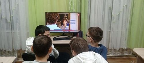 «Мой выбор — жизнь!»: в «Камских зорях» прошли уроки по профилактике наркомании в формате видеоигры