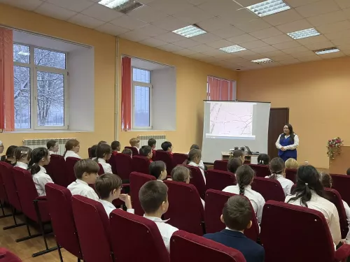 Безопасные каникулы: менделеевским школьникам напомнили правила поведения на зимних дорогах