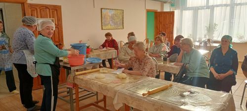 Мастер‑класс по кондитерскому делу прошёл в Центре социальной помощи «Саулык» в Менделеевске
