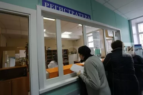 Как будут работать поликлиники и больницы Татарстана в новогодние каникулы