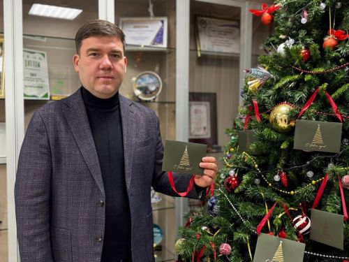 В Менделеевске стартовала добрая новогодняя акция «Ёлка желаний»