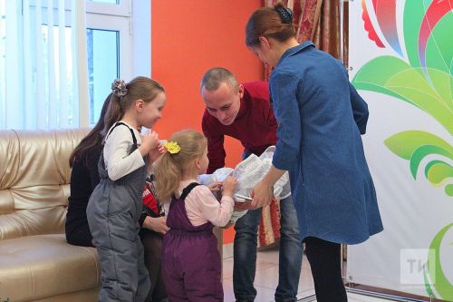 Материнский капитал на первого и второго ребенка вырастет с 1 февраля
