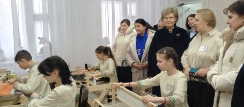 Татьяна Ларионова: Семейная гостиная в приюте «Камские зори» Менделеевска уютно оборудована