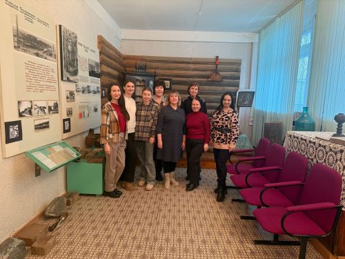 Коллектив «Менделеевских новостей» побывал с экскурсией в музее химзавода имени Карпова