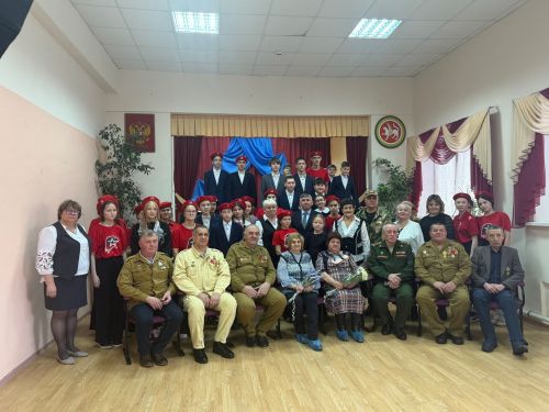 Ветераны боевых действий поделились воспоминаниями с учениками школы №2 в Менделеевске о войне в Афганистане