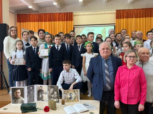 В школе №1 Менделеевска провели час поэзии, посвящённый дню рождения Мусы Джалиля