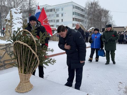 Менделеевск почтил память воинов, погибших в Афганистане и Чечне