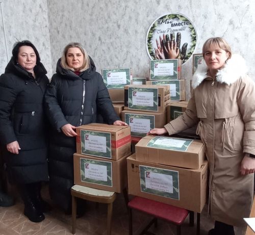 В преддверии Дня защитника Отечества в Менделеевске образовательные учреждения подготовили гуманитарную помощь для бойцов СВО
