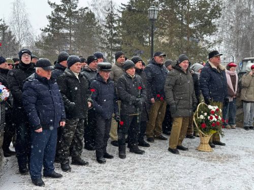 Менделеевск почтил память воинов, погибших в Афганистане и Чечне