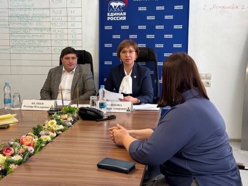Министр труда Эльмира Зарипова посетила Менделеевск: прием граждан и социальные объекты