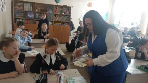 Урок безопасности: школьникам Менделеевска напомнили о ПДД
