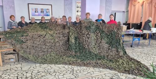 Волонтёры Тихоновского поселения сплели более 230 маскировочных сетей для бойцов СВО