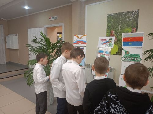 В Татарскочелнинском клубе оформлена фотовыставка