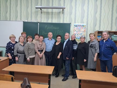 В СОШ № 4 Менделеевска состоялась встреча выпускников