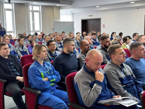На большой встрече с «Аммонием» обсудили новые социальные проекты на 2025 год