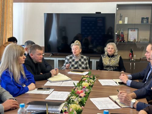 К главе на прием обратилось четыре человека