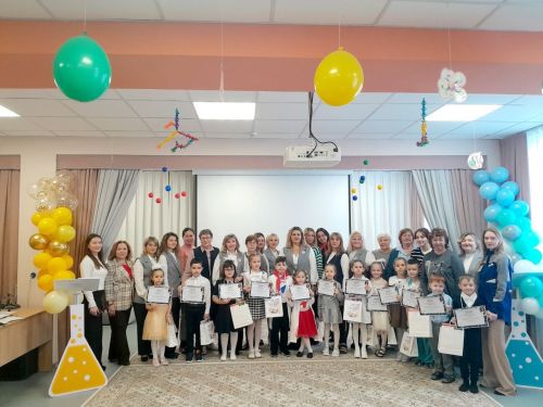 В детском саду № 7 «Золотая рыбка» прошло первое заседание детского ученого совета им. Д. И. Менделеева