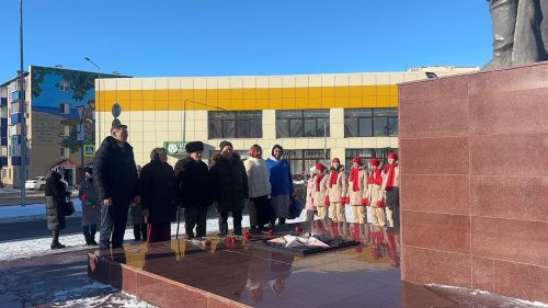 300 учащихся Менделеевска встретились с ветераном Великой Отечественной войны Зайнаком Аглиевым